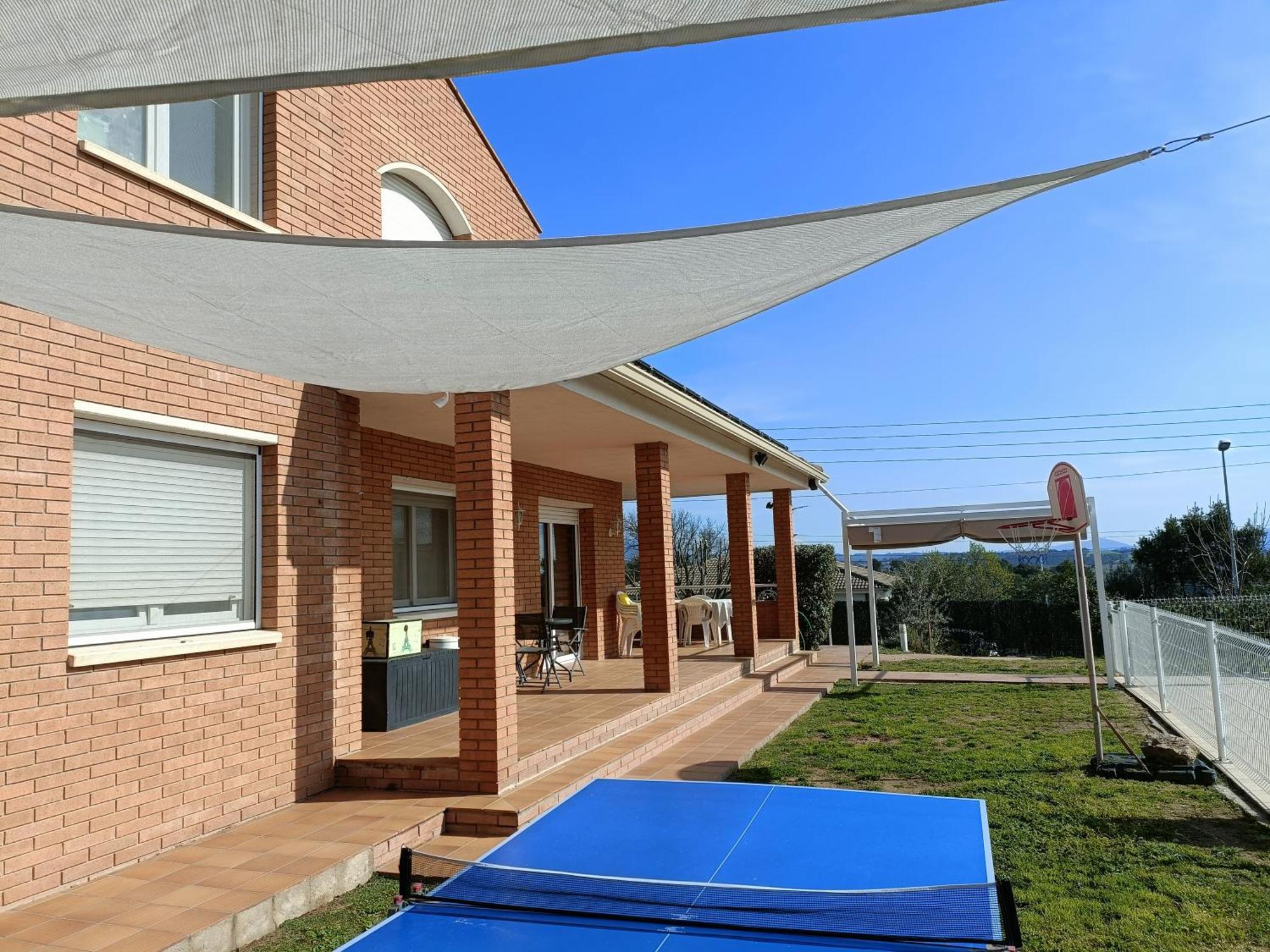 Santa Eulalia de Ronsaná Casa Con Jardin Y Piscina Privada. 빌라 외부 사진