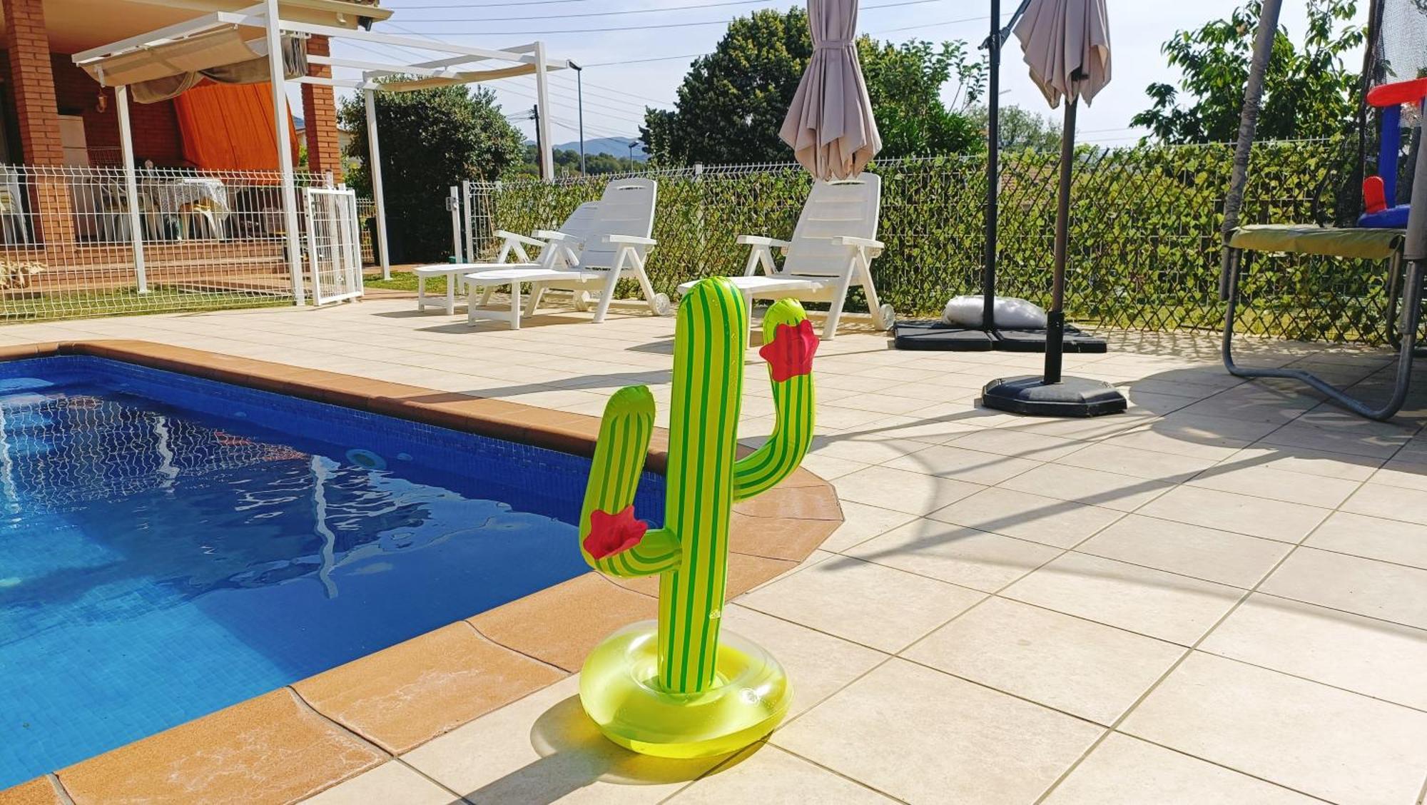 Santa Eulalia de Ronsaná Casa Con Jardin Y Piscina Privada. 빌라 외부 사진