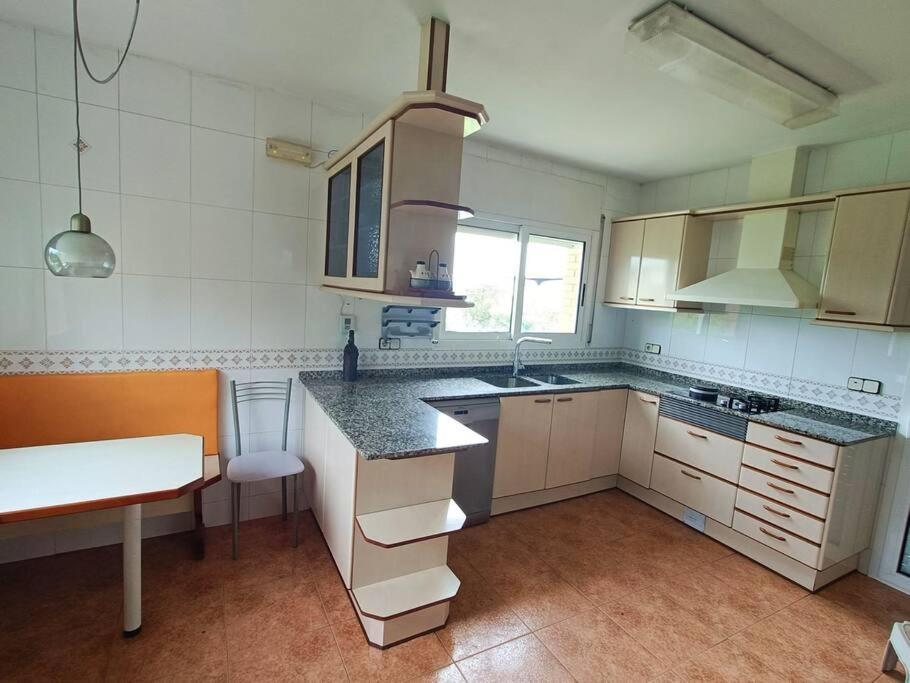 Santa Eulalia de Ronsaná Casa Con Jardin Y Piscina Privada. 빌라 외부 사진