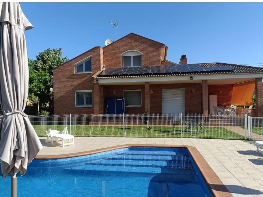 Santa Eulalia de Ronsaná Casa Con Jardin Y Piscina Privada. 빌라 외부 사진